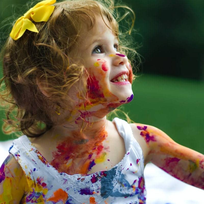 girl with paint of body