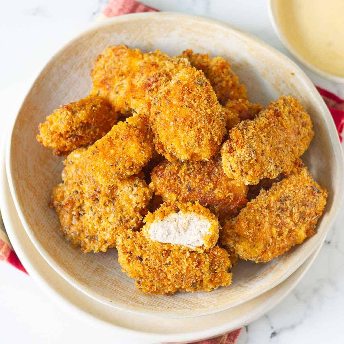 Chicken nuggets in a bowl.