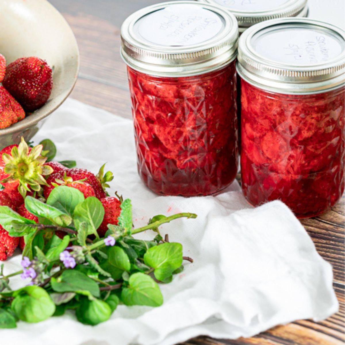 strawberry sauce