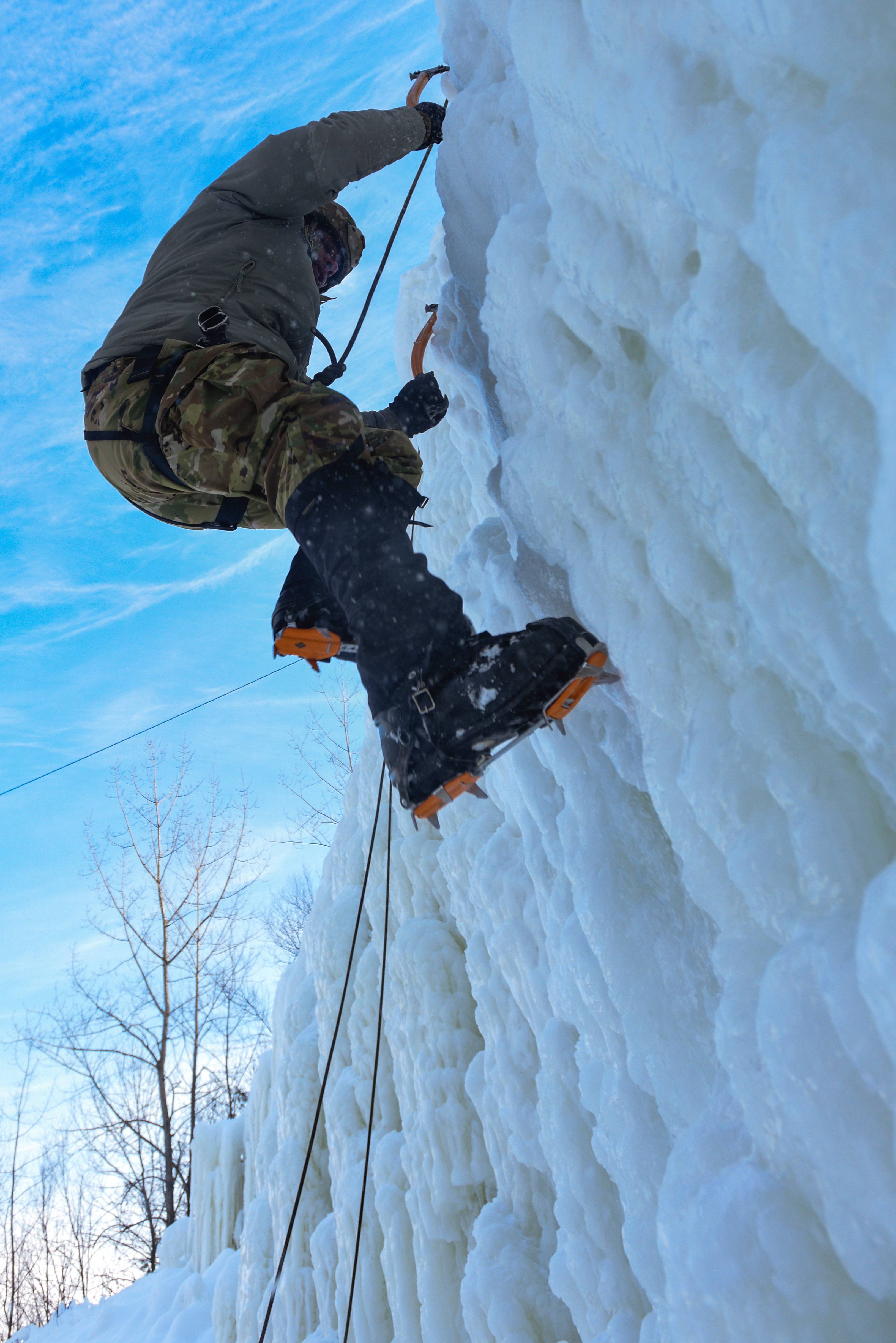 Walking Point Climber