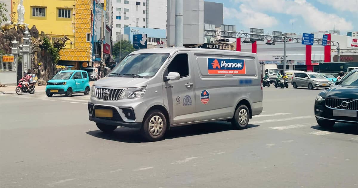 Có nên mua xe van 2 ch? ?? giao hàng không