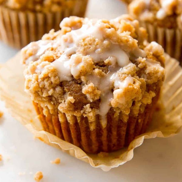 pumpkin crumb cake muffins