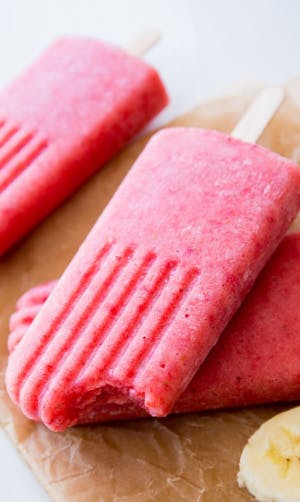 picture of strawberry banana popsicle