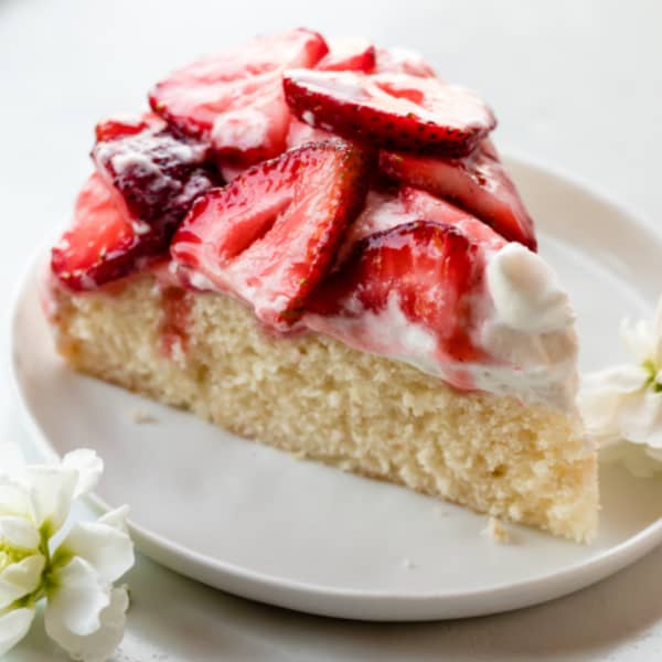 strawberry shortcake cake