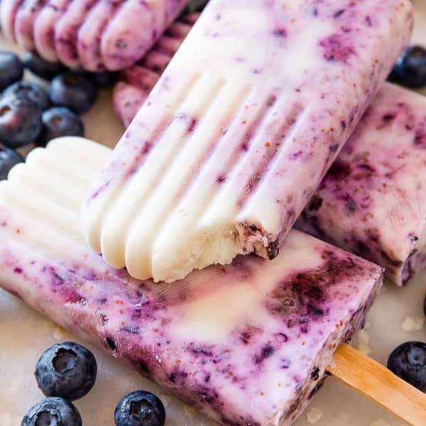 picture of blueberry yogurt swirl popsicles