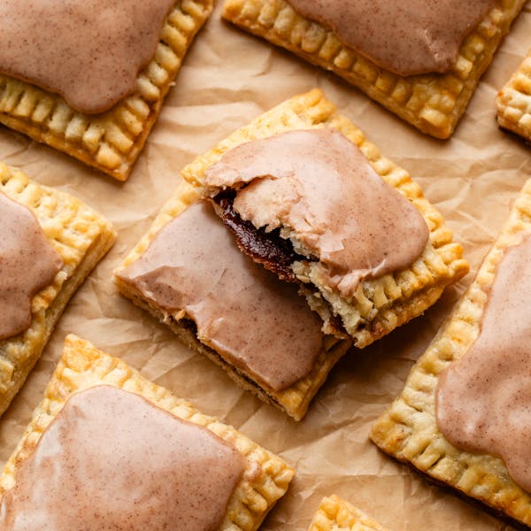 frosted cinnamon brown sugar pop tarts