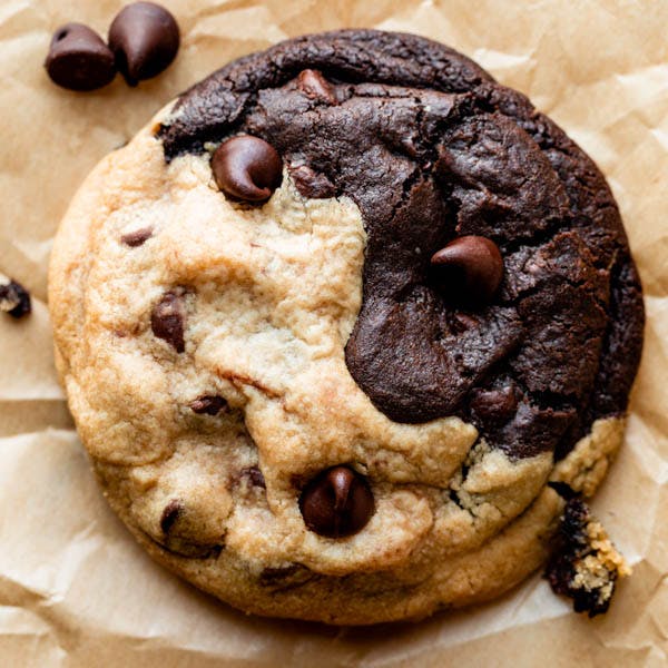 peanut butter chocolate swirl cookie