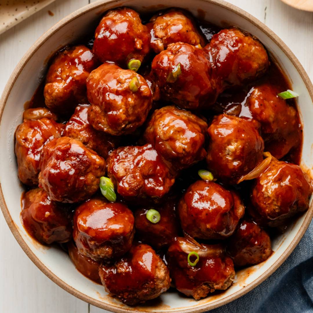 bowl of BBQ meatballs