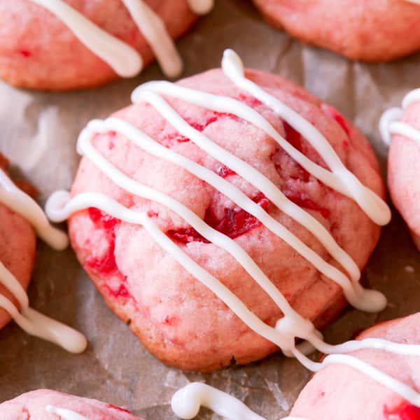 cherry almond shortbread cookies with white chocolate