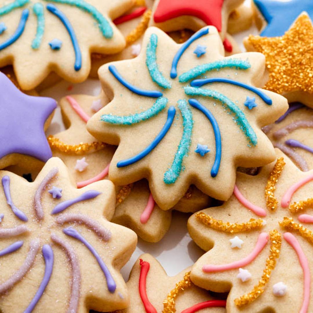 sugar cookies decorated like fireworks