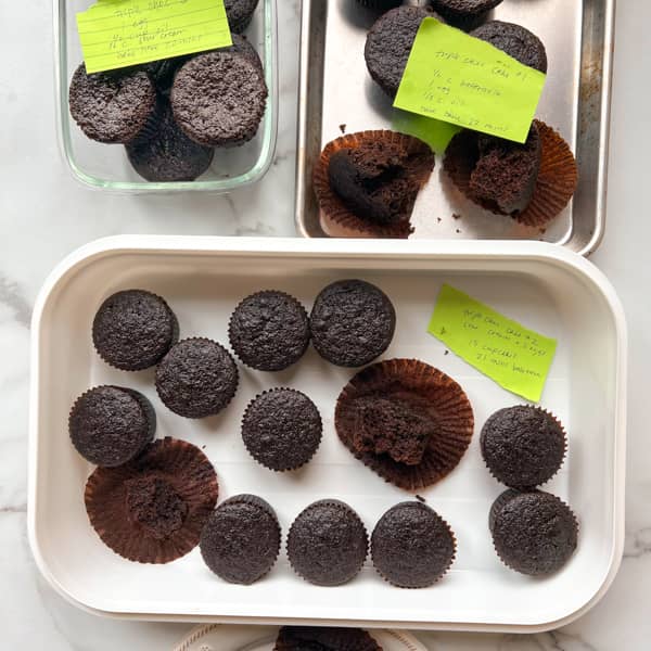 chocolate cupcakes without frosting