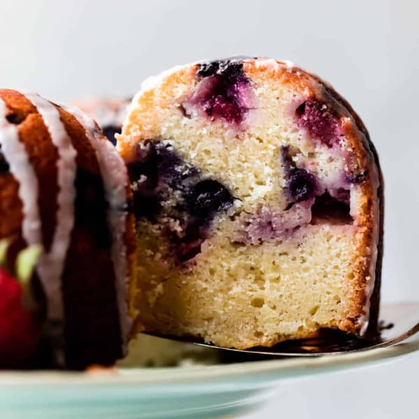 lemon berry yogurt cake