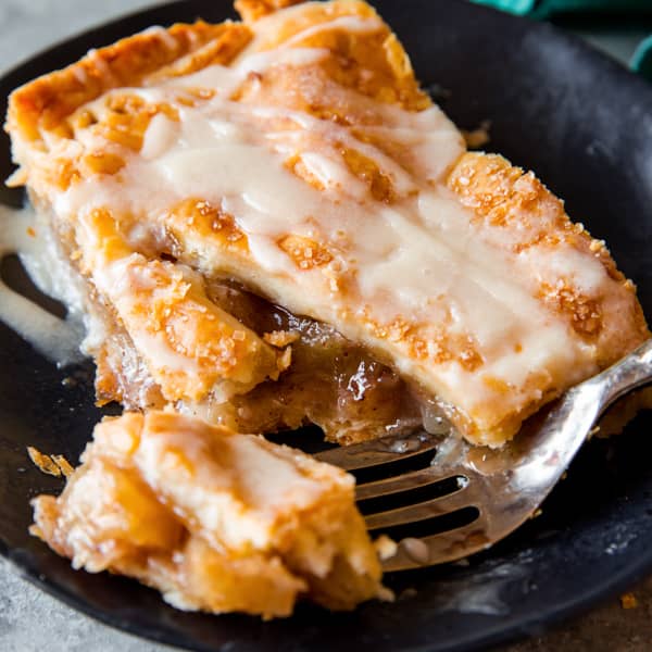 iced apple slab pie