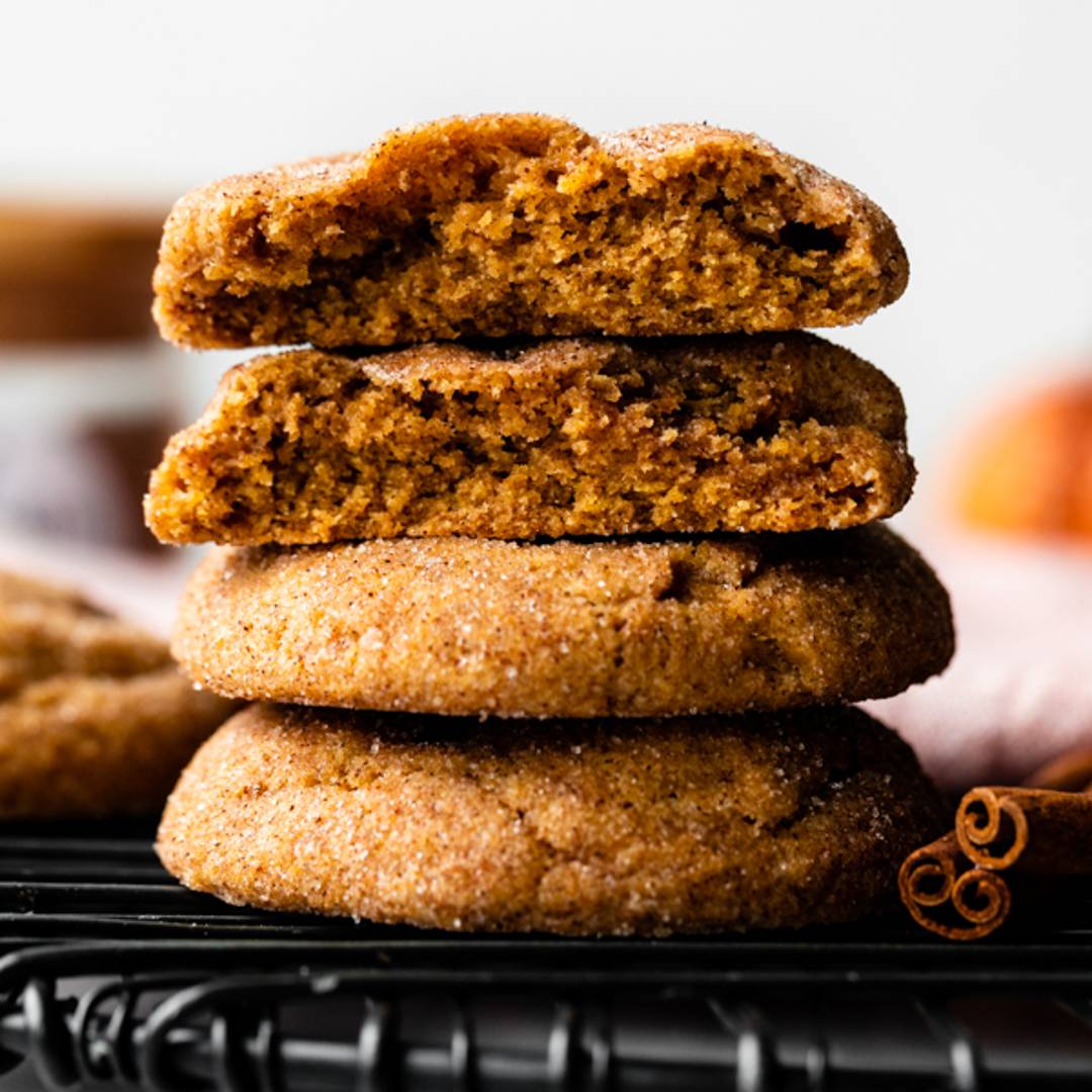 Picture of a stack of pumpkin snickerdoodles