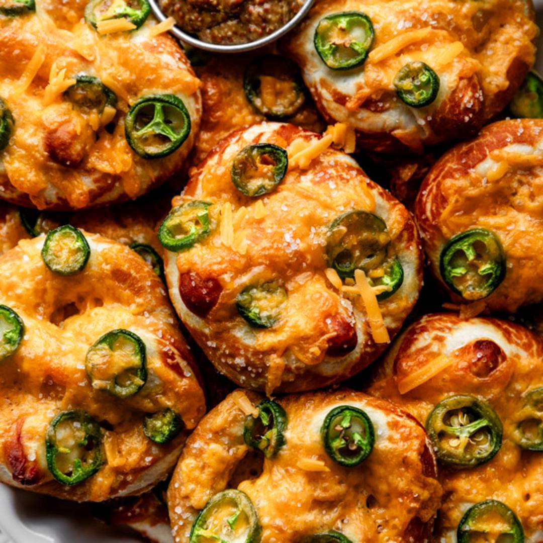 jalapñno cheddar cheese topped soft pretzels