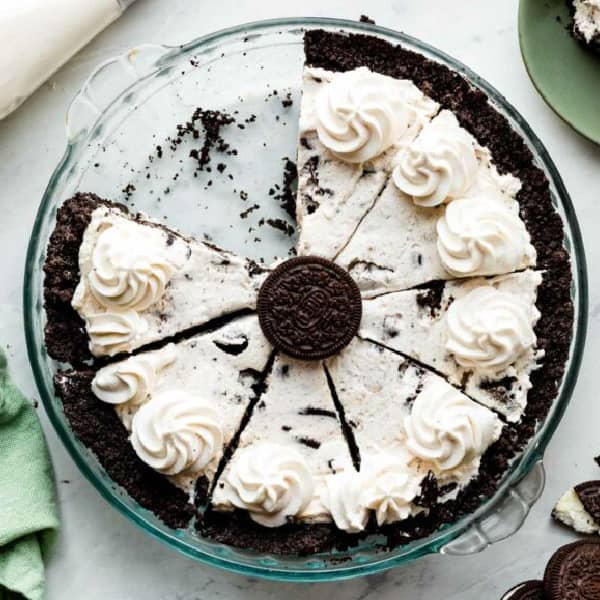 picture of cookies and cream pie with Oreo on top