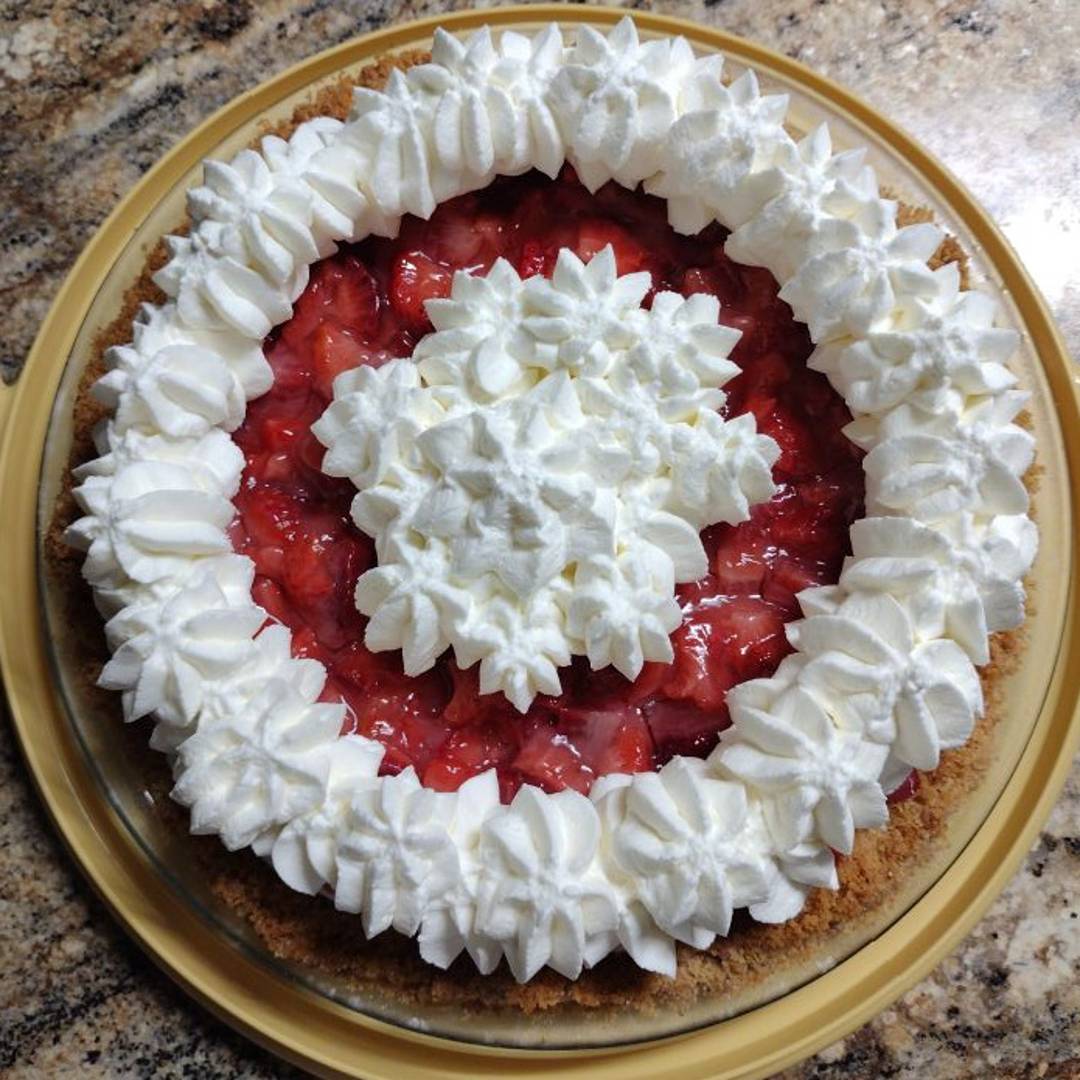 strawberry cream cheese pie