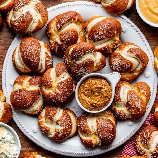 soft pretzel knots