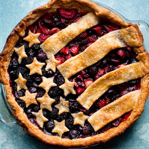 Fruit pie with Stars and Stripes crust