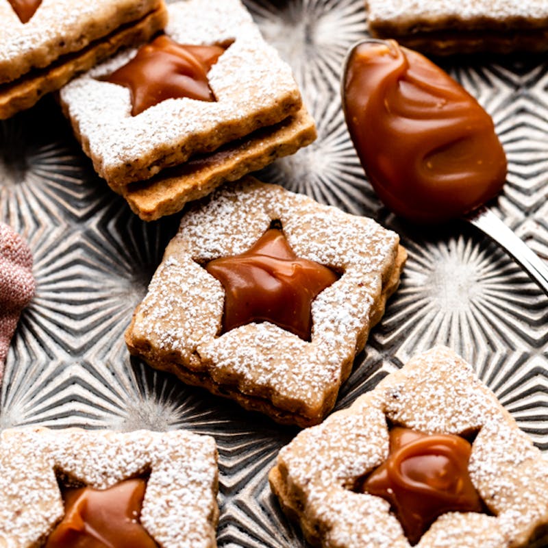 caramel hazelnut sandwich cookies