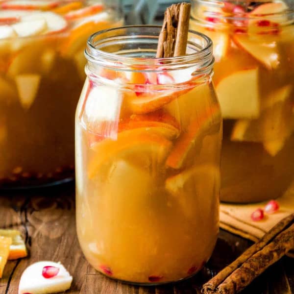 apple cider sangria in a mason jar