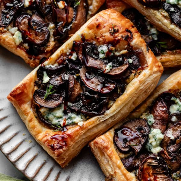 mushroom tarts on puff pastry
