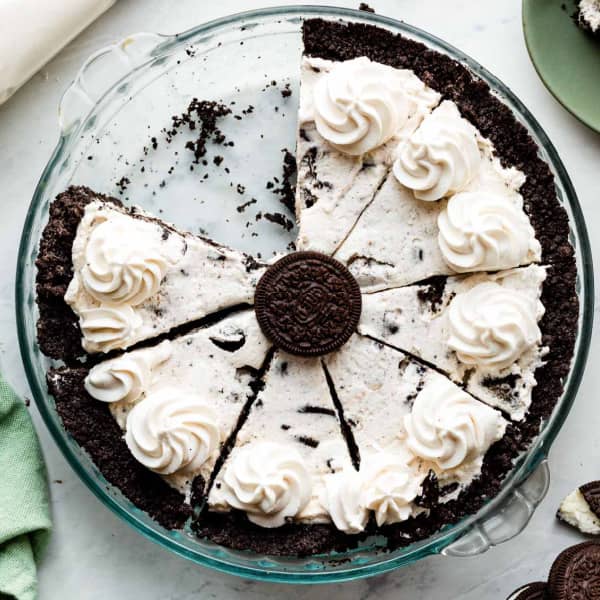 oreo pie with whipped cream on top