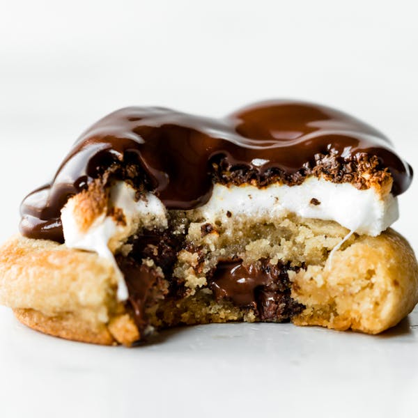 s'more chocolate chip cookie