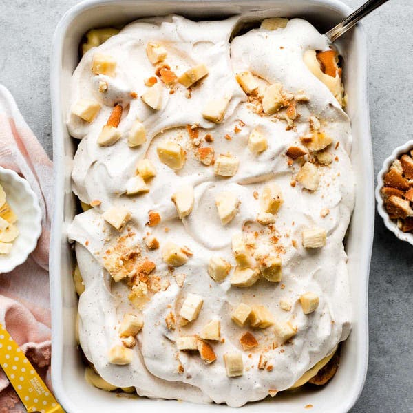 caramelized banana pudding in a casserole dish