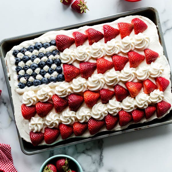cake decorated like American flag