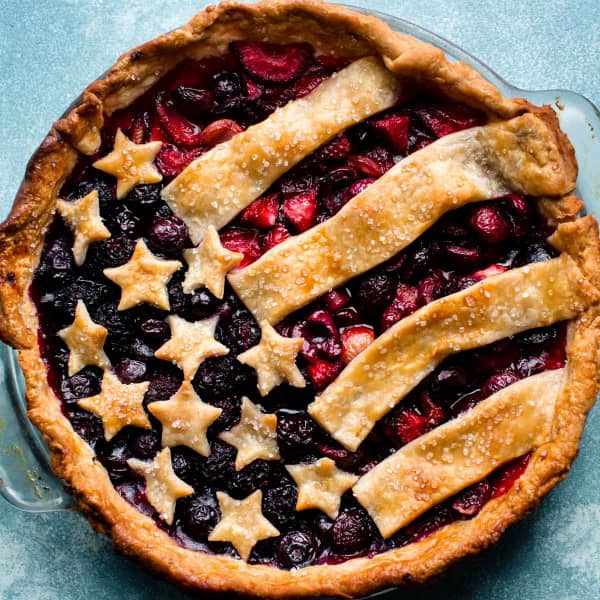 picture of an American Flag pie