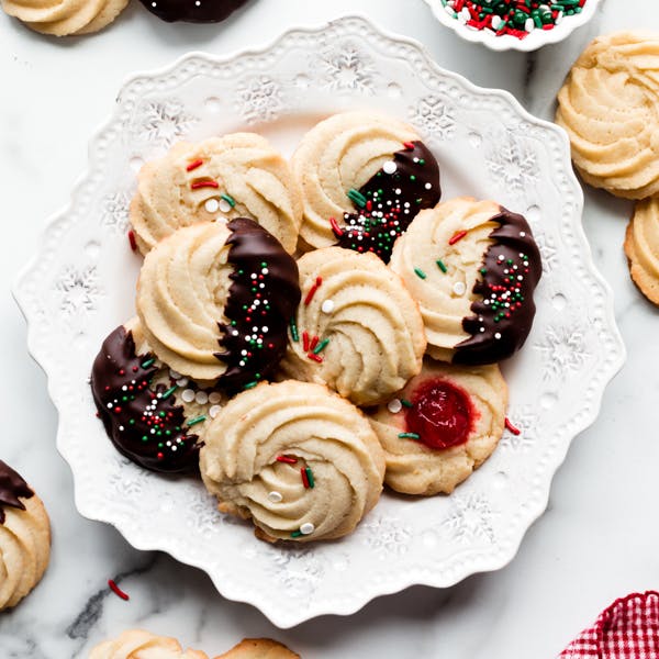 plate of butter cookies