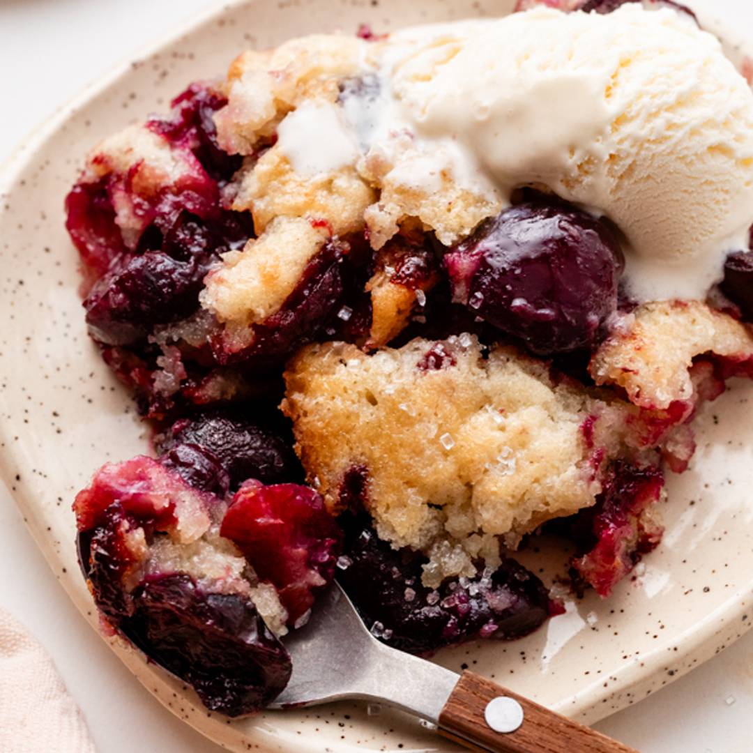 cherry cobbler with ice cream