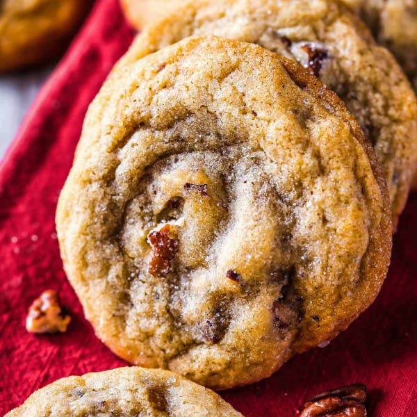 picture of butter pecan cookies