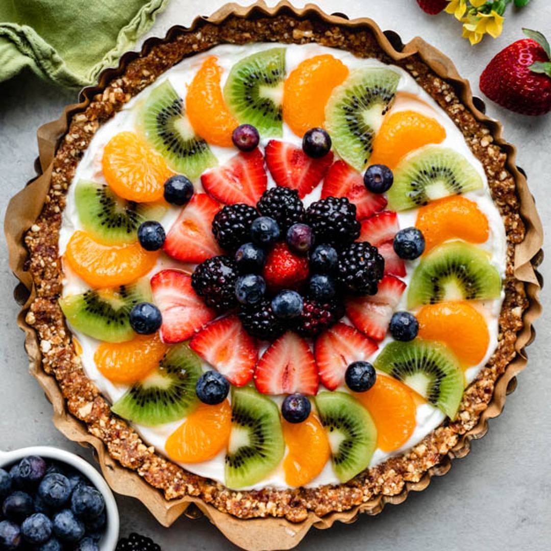 greek yogurt tart with fresh fruit 