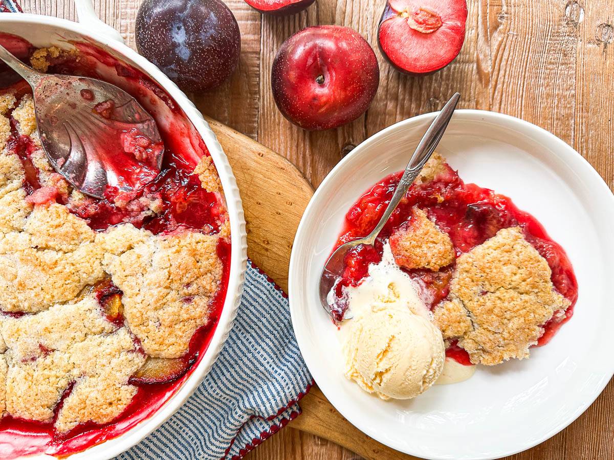 plum cobbler