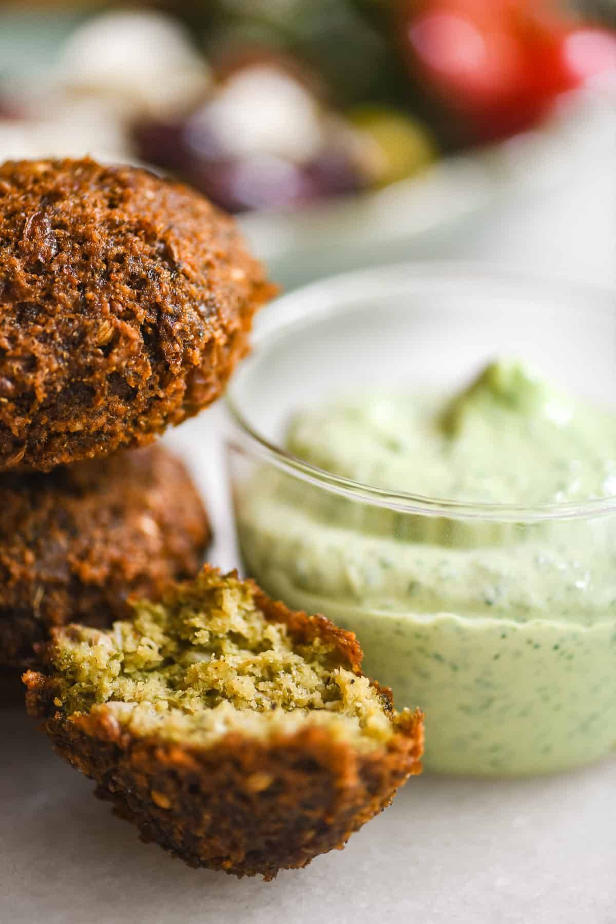 Green tahini sauce