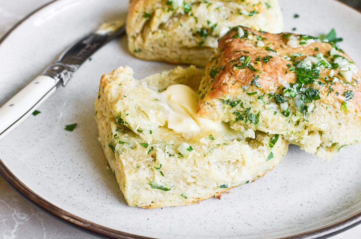 garlic bread muffins