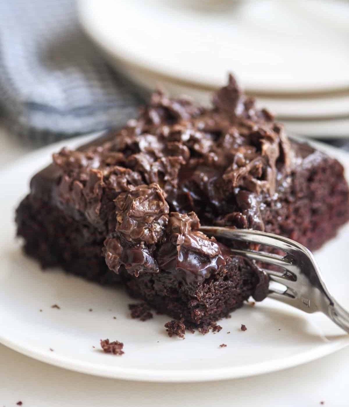 viral chocolate crunch cake