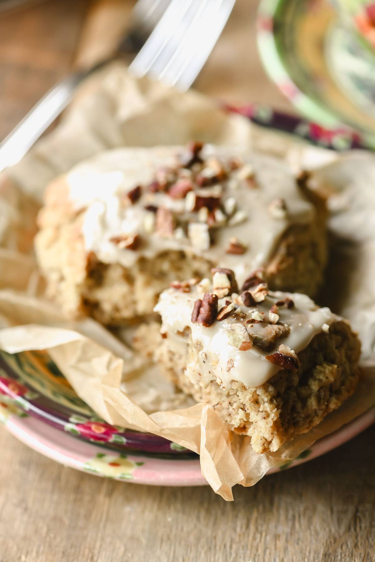 maple oat nut scones