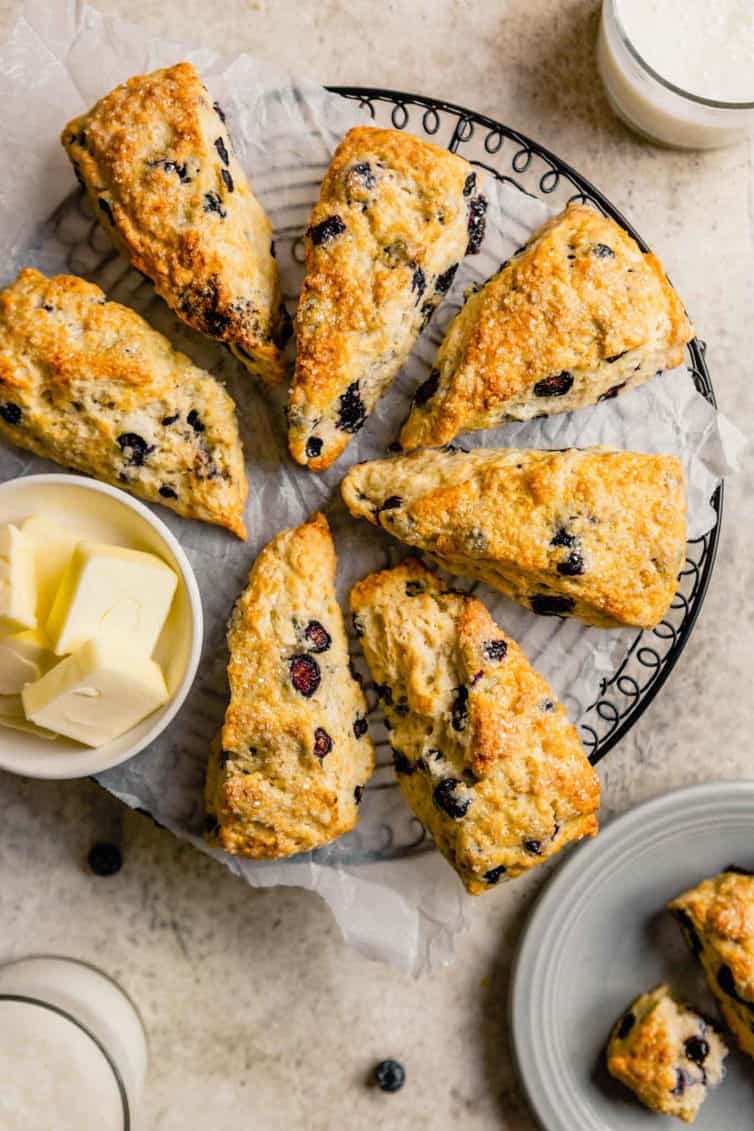 overhead image of blueberry scones on a cooling rack