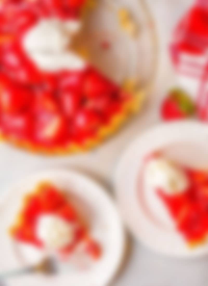 An easy, crowd-pleasing treat that lets fresh strawberries shine