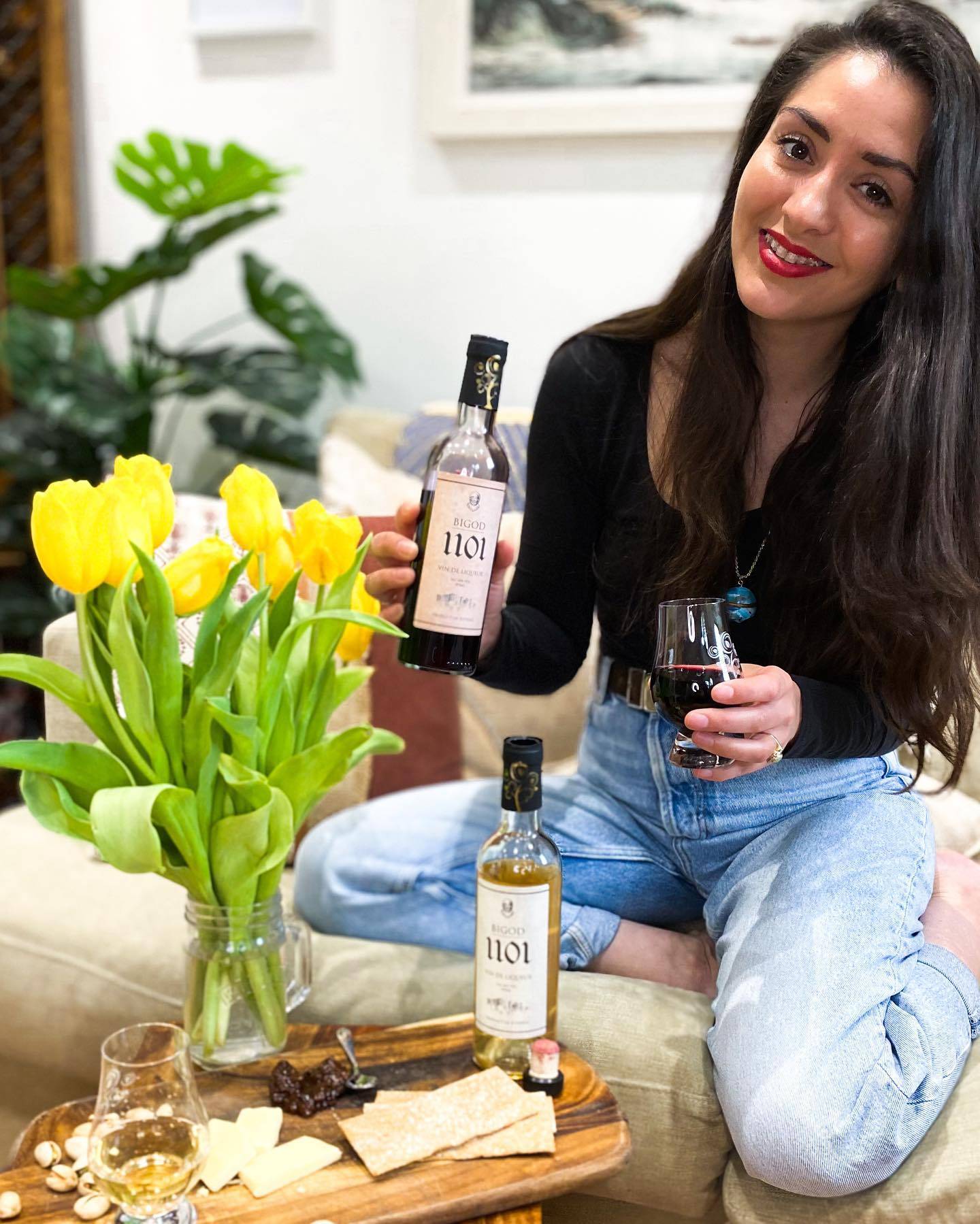 #BEWE GIVEAWAY!⁣
⁣
To celebrate the Big English Wine Easter, I think a giveaway is in order. I’ve started working with a small winery in Suffolk, @djwinessuffolk, who primarily make English fruit wines, but they also make wine from grapes for a number of clients and also their own vin de liqueur called Bigod 1101. ⁣
⁣
I don’t think you can get any more English than the story behind the Bigod name. Bigod was a name given to the Normans by the French, because at every other word they would swear ‘By God’, from which they were termed the Bigodi!⁣
⁣
Bigod was the name of the family who resided at Framlingham castle in the 11th century, so being proud of their Suffolk history, DJ Wines named their vin de liqueur after them.⁣
⁣
Made from grapes grown in East Anglia vineyards, then crafted in the DJ winery in Monk Soham, the grape juices are fortified with spirit to 16% alcohol. The Bigod 1101 Rouge is bursting with zingy red fruits – cherries and raspberries – with just a touch of sweetness. Bigod 1101 Blanc is a sticky sweet treat, with honeyed notes of apricot, peach, quince and candied fruits, balanced with some lovely fresh acidity. These grape liqueurs are absolutely gorgeous when served super chilled as an aperitif. They are also perfect paired with cheese or dessert. ⁣
⁣
What I really love about @djwinessuffolk is that they do everything by hand, from the winemaking to the bottling to the labelling. This is real SLOW WINE. These really are artisan products that are made with care and love – and are as English as it gets! Perfect for Big English Wine Easter!⁣
⁣
I’ve got a bottle of each to give away, so like this post, make sure you’re following @skinandpulp and @djwinessuffolk and comment with who you would share your vin de liqueur with. Multiple entries welcome. Any shares in stories (tag us too) will mean extra entries! Good luck!