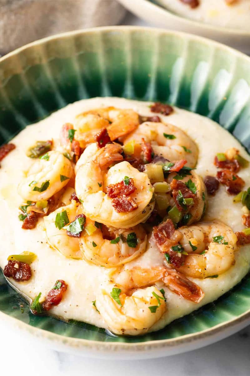 Cheesy Shrimp and Grits