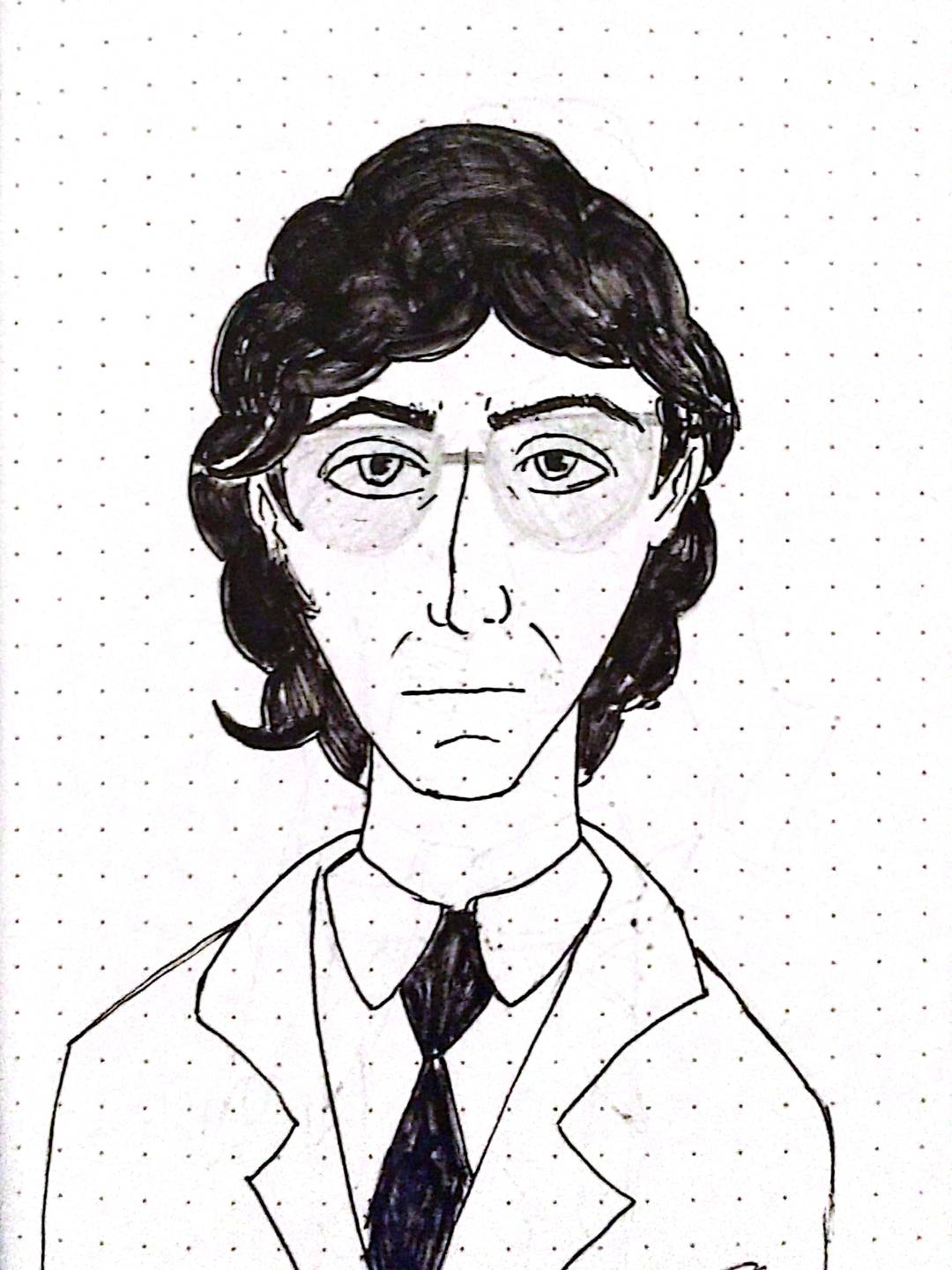 Ritratto a inchciostro di un uomo con capelli neri ricci, un viso duro e sottile, un naso prominente e un completo bianco con cravatta nera. Si intravedono degli occhiali a matita