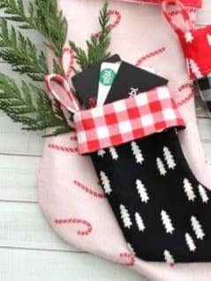 EASY CHRISTMAS STOCKING SEWING PATTERN