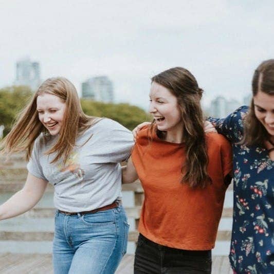 group of friends join the community