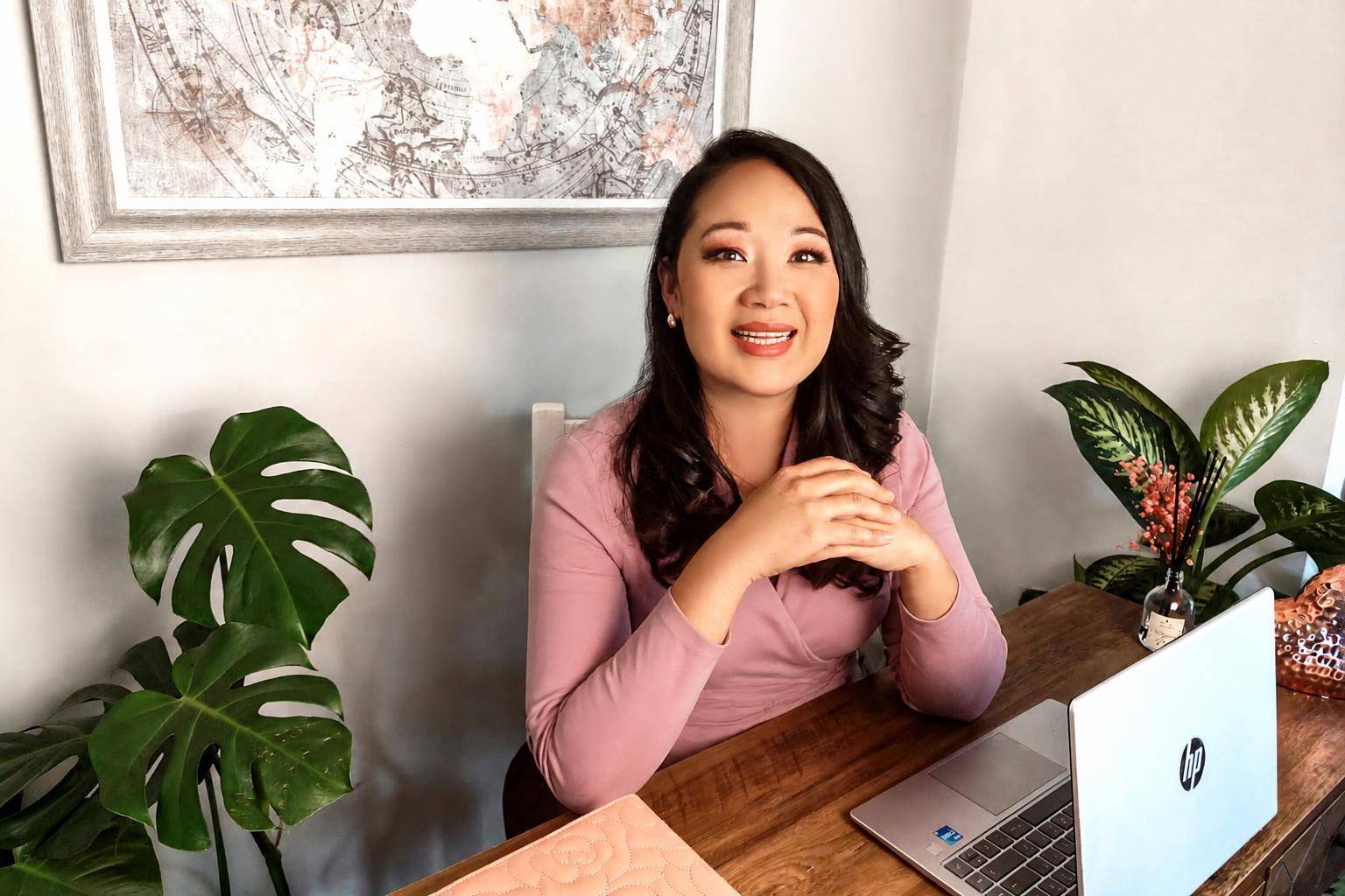Jaye Lee, Manifesting Therapist Jaye