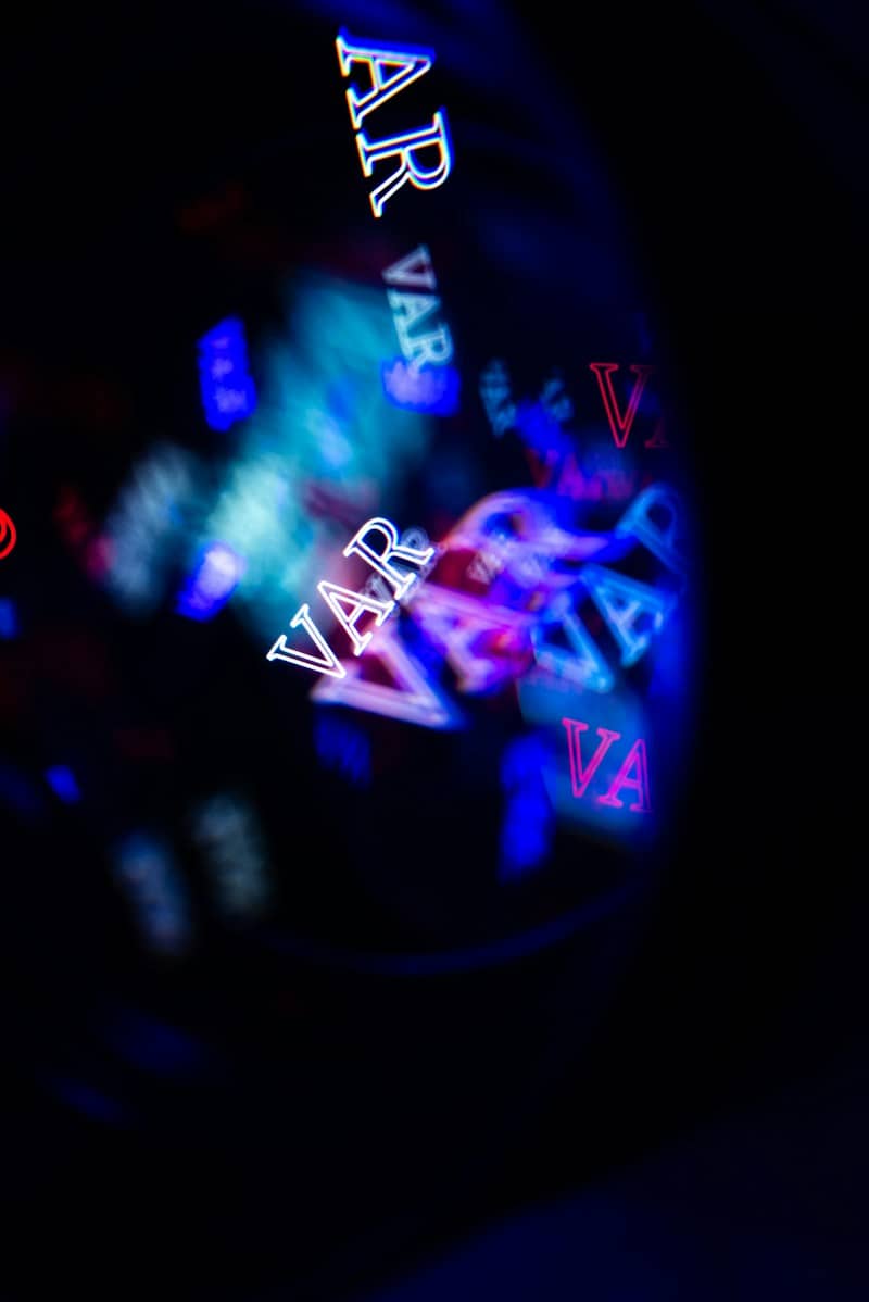 Blurry neon lights with the word var repeated