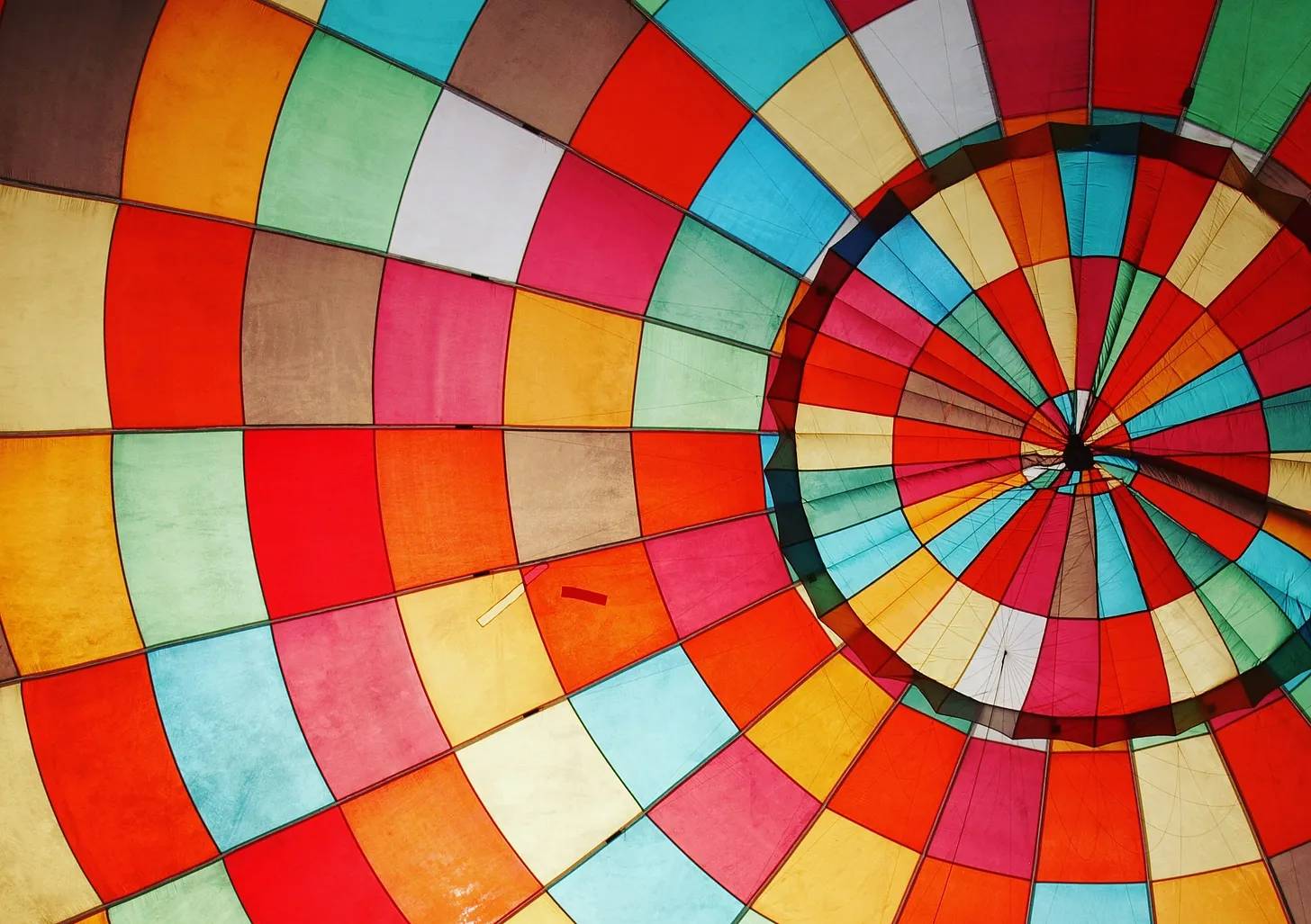 colors of inner balloon